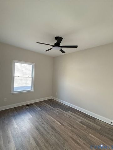 192 Woodmount Dr, Colonial Beach, VA 22443