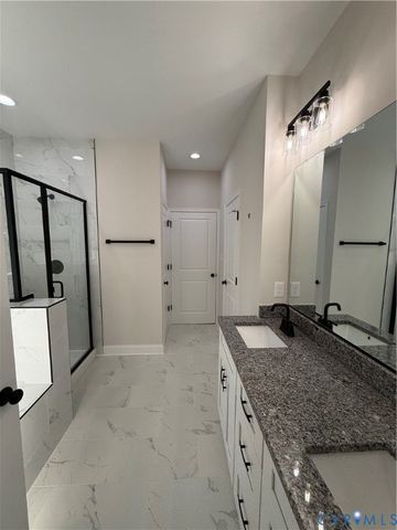 192 Woodmount Dr, Colonial Beach, VA 22443