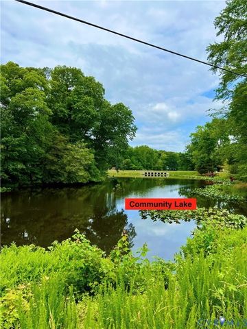 192 Woodmount Dr, Colonial Beach, VA 22443