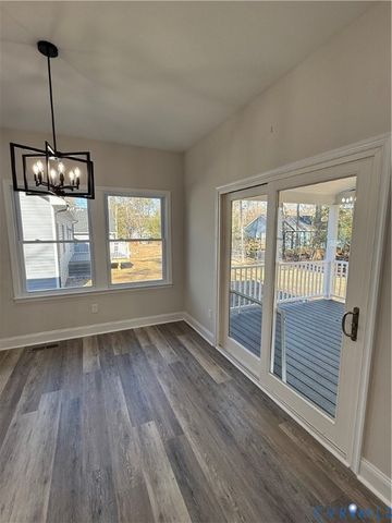 192 Woodmount Dr, Colonial Beach, VA 22443