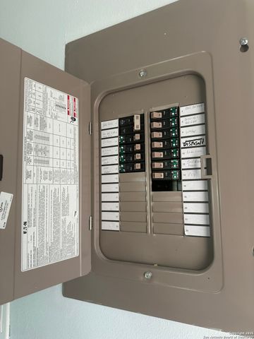 710 Sterling, San Antonio, TX 78220