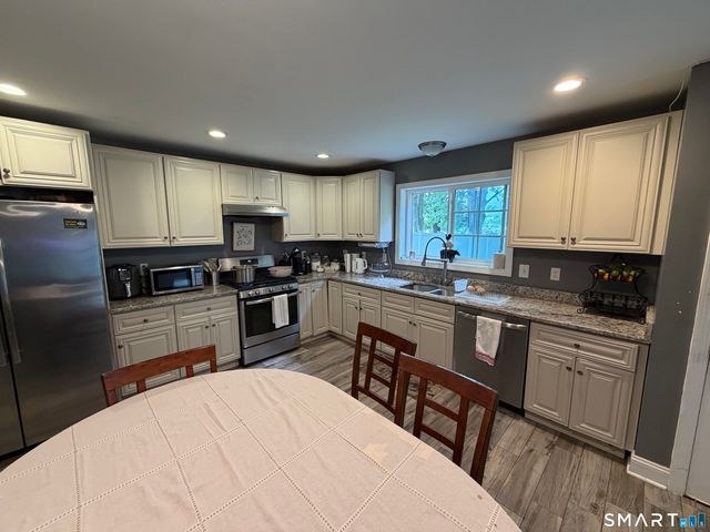 66-68 Golden Hill Street, Naugatuck, CT 06770