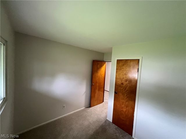 4135 Sabin Drive, Rootstown, OH 44272