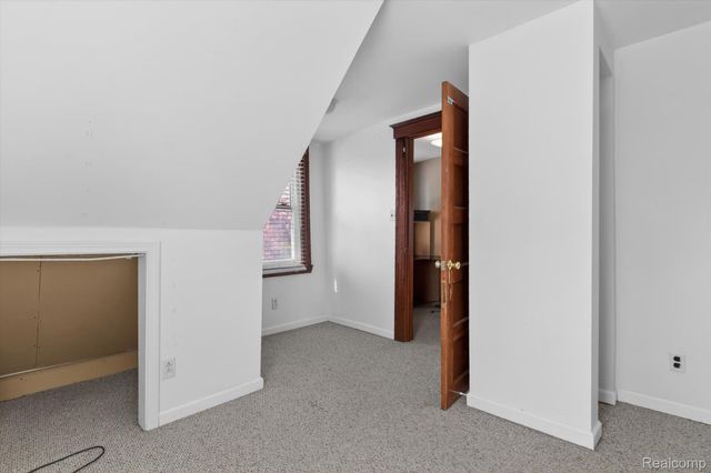 1518 Chestnut Street, Wyandotte, MI 48192