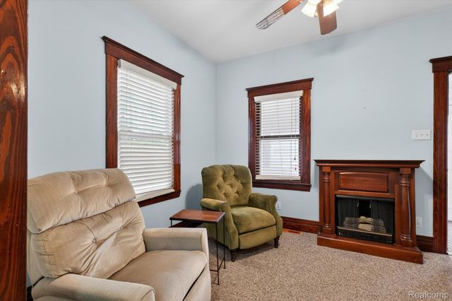 1518 Chestnut Street, Wyandotte, MI 48192