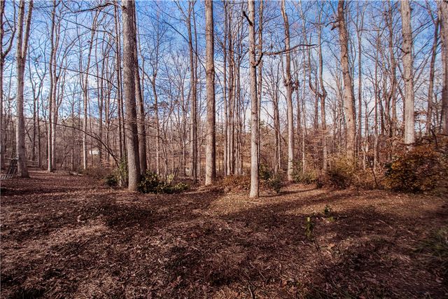 137 Lakeshore Drive, Easley, SC 29642