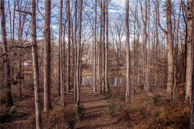 137 Lakeshore Drive, Easley, SC 29642