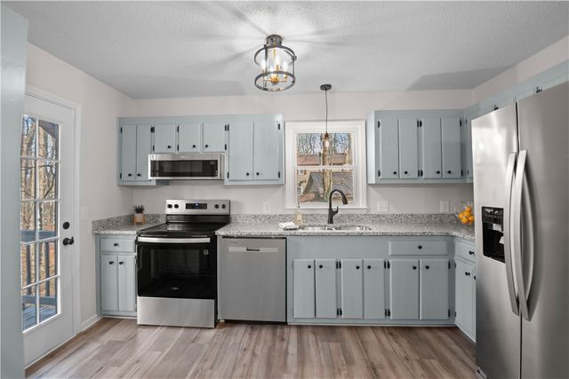 137 Lakeshore Drive, Easley, SC 29642