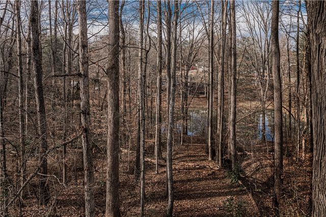 137 Lakeshore Drive, Easley, SC 29642