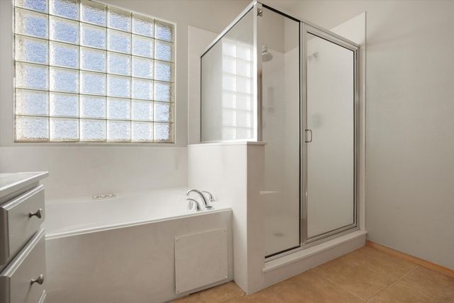 1674 16th Avenue SE, Rio Rancho, NM 87124