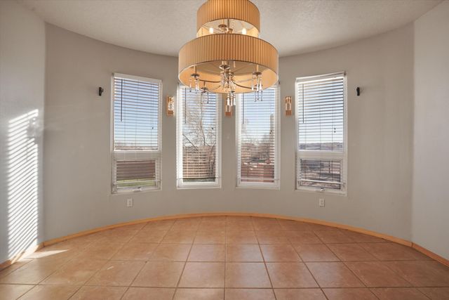 1674 16th Avenue SE, Rio Rancho, NM 87124