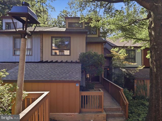 11908 ESCALANTE CT, Reston, VA 20191