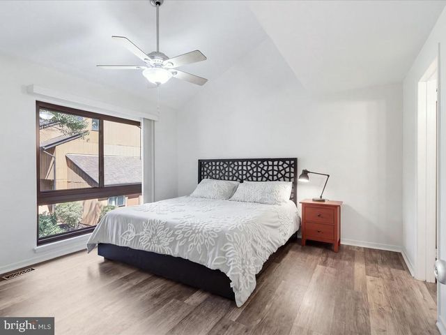 11908 ESCALANTE CT, Reston, VA 20191