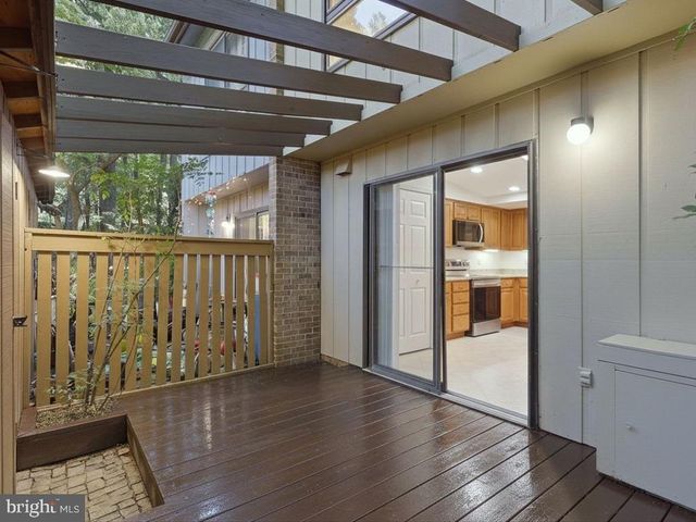 11908 ESCALANTE CT, Reston, VA 20191