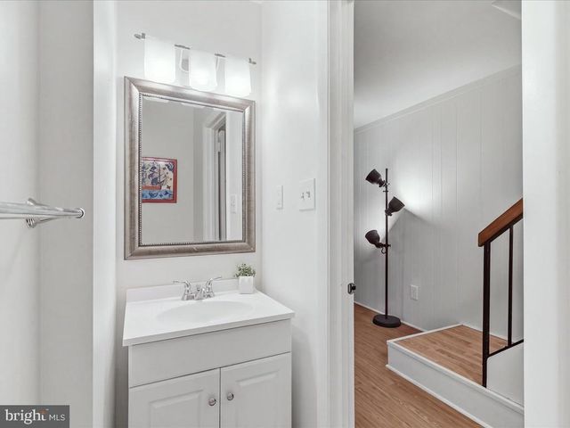 11908 ESCALANTE CT, Reston, VA 20191