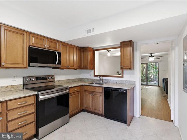 11908 ESCALANTE CT, Reston, VA 20191