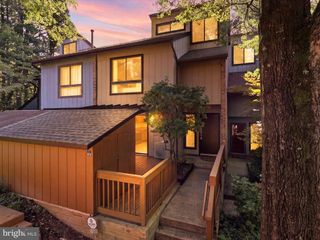 11908 ESCALANTE CT, Reston, VA 20191