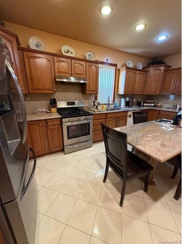 114 Bay 32nd Street, Brooklyn, NY 11214