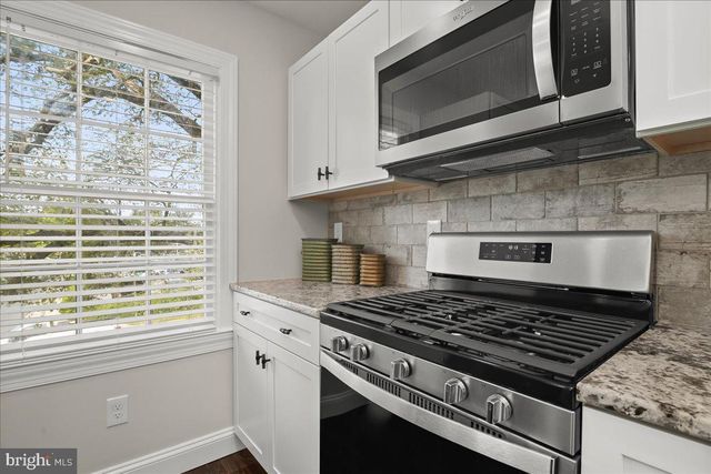 140 S WASHINGTON ST, Easton, MD 21601