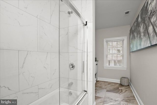 140 S WASHINGTON ST, Easton, MD 21601