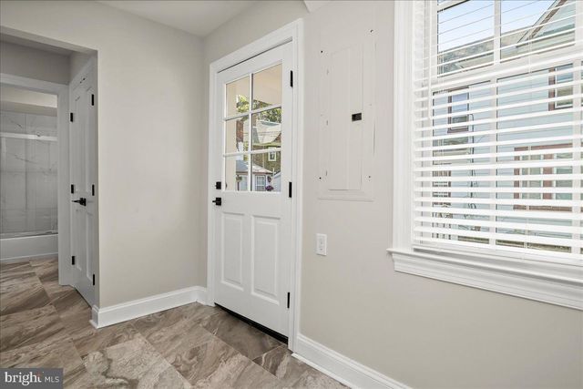 140 S WASHINGTON ST, Easton, MD 21601