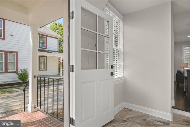 140 S WASHINGTON ST, Easton, MD 21601