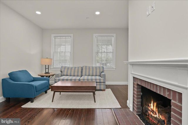 140 S WASHINGTON ST, Easton, MD 21601