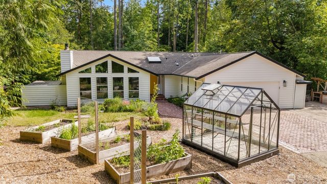 25901 SE Tiger Mountain Road, Issaquah, WA 98027