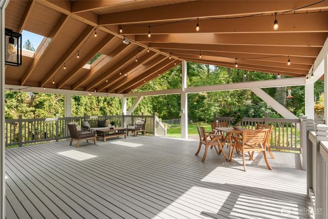 25901 SE Tiger Mountain Road, Issaquah, WA 98027