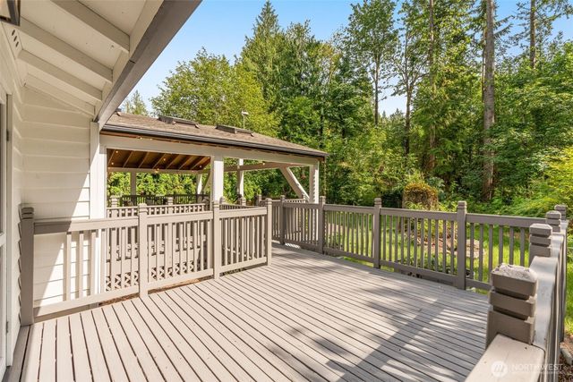 25901 SE Tiger Mountain Road, Issaquah, WA 98027