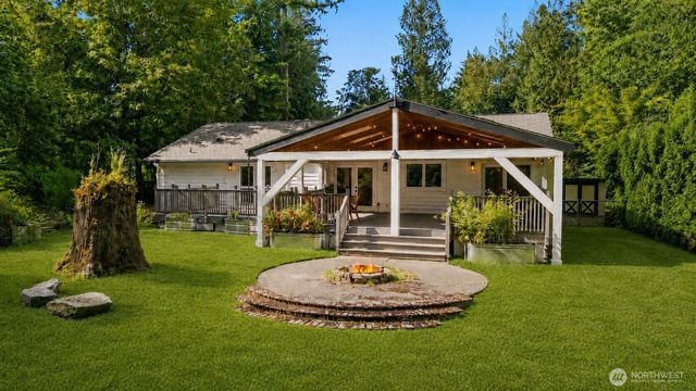 25901 SE Tiger Mountain Road, Issaquah, WA 98027