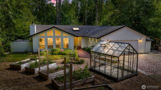 25901 SE Tiger Mountain Road, Issaquah, WA 98027