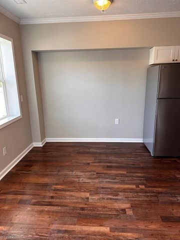 879 holland Road, Pelham, NC 27311