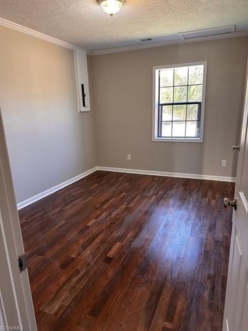 879 holland Road, Pelham, NC 27311