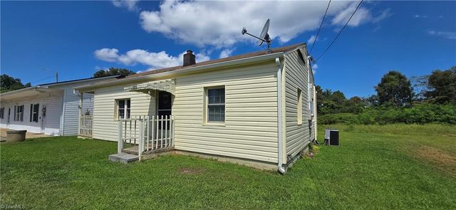 879 holland Road, Pelham, NC 27311