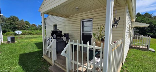 879 holland Road, Pelham, NC 27311