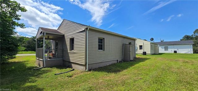 879 holland Road, Pelham, NC 27311