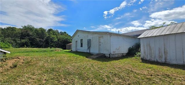 879 holland Road, Pelham, NC 27311
