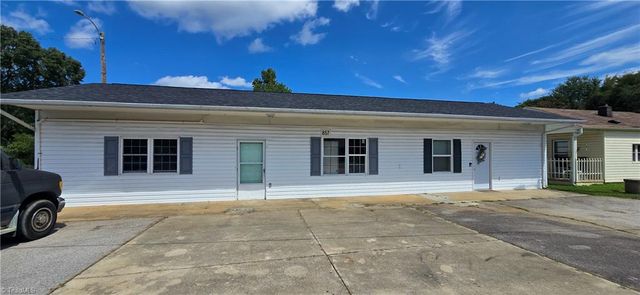 879 holland Road, Pelham, NC 27311