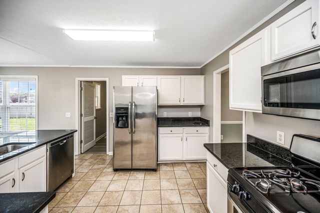 12001 SETTER DR, Fredericksburg, VA 22407
