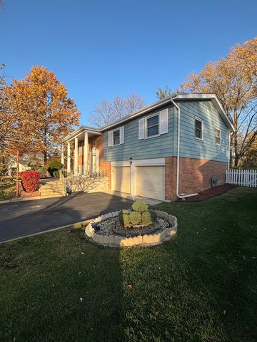 18745 Queens Road, Homewood, IL 60430