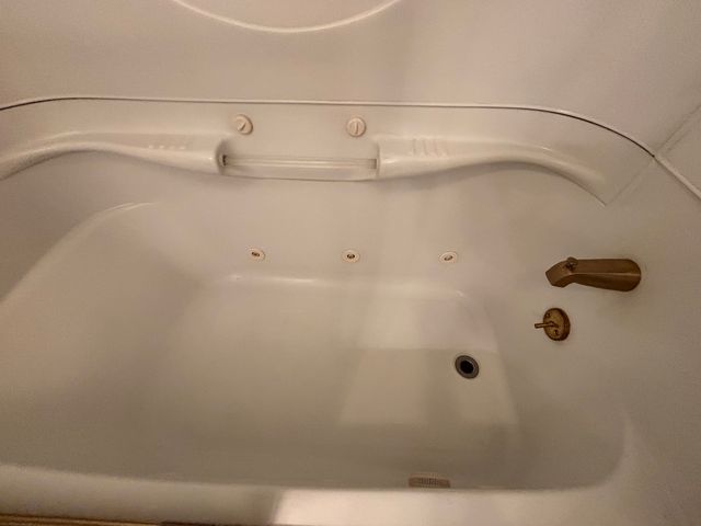 18745 Queens Road, Homewood, IL 60430