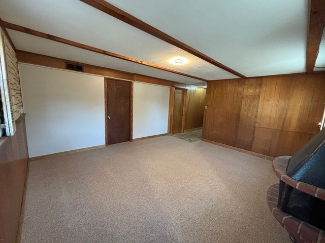 18745 Queens Road, Homewood, IL 60430