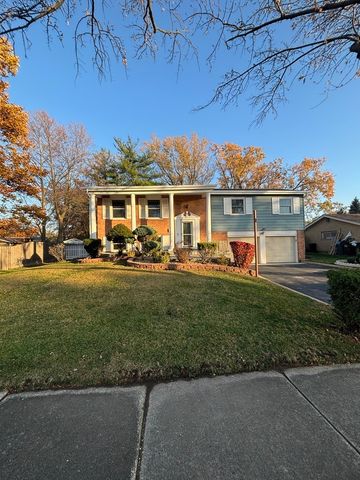 18745 Queens Road, Homewood, IL 60430