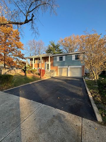 18745 Queens Road, Homewood, IL 60430