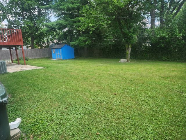 18745 Queens Road, Homewood, IL 60430