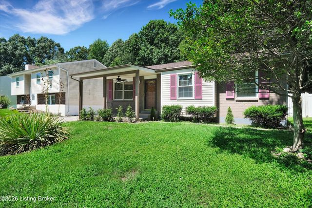 8702 Bost Ln, Louisville, KY 40219