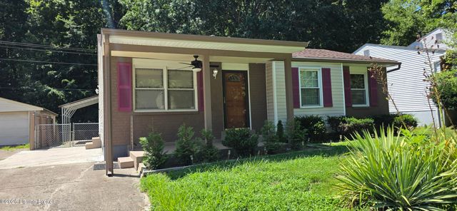 8702 Bost Ln, Louisville, KY 40219