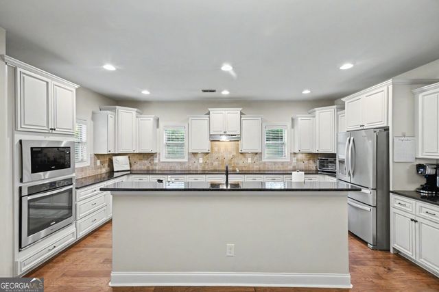 142 Drews Ridge Drive, Newnan, GA 30263