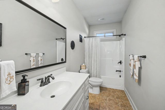 142 Drews Ridge Drive, Newnan, GA 30263